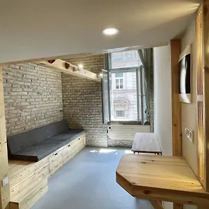  Appartement Lavender Circus Hand Drawn Apartments